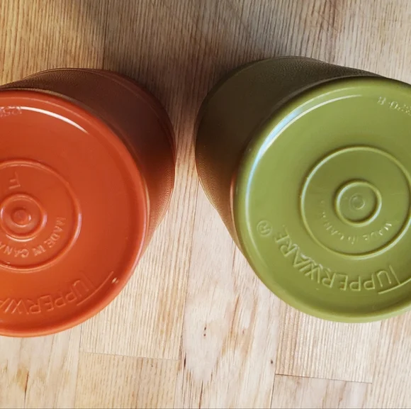 Tupperware cups - Picture 3 of 3